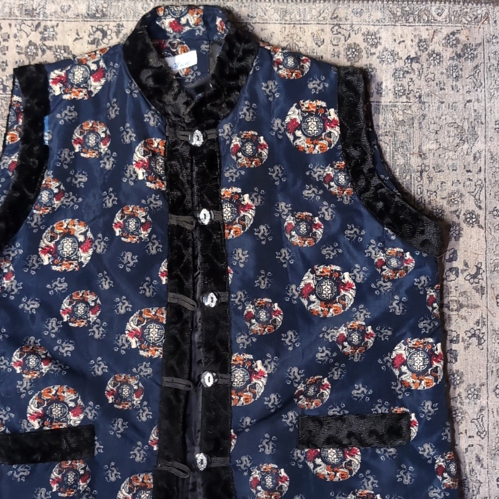 Vintage Navy Blue Dragon Medallion Chinese Quilted Vest by Vintage